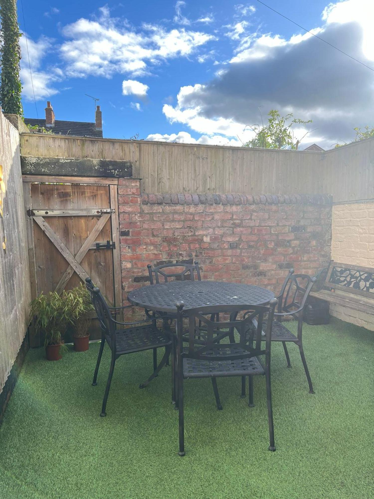 City Of Chester Award Winning Cottage -Pixie Terrace チェスター エクステリア 写真