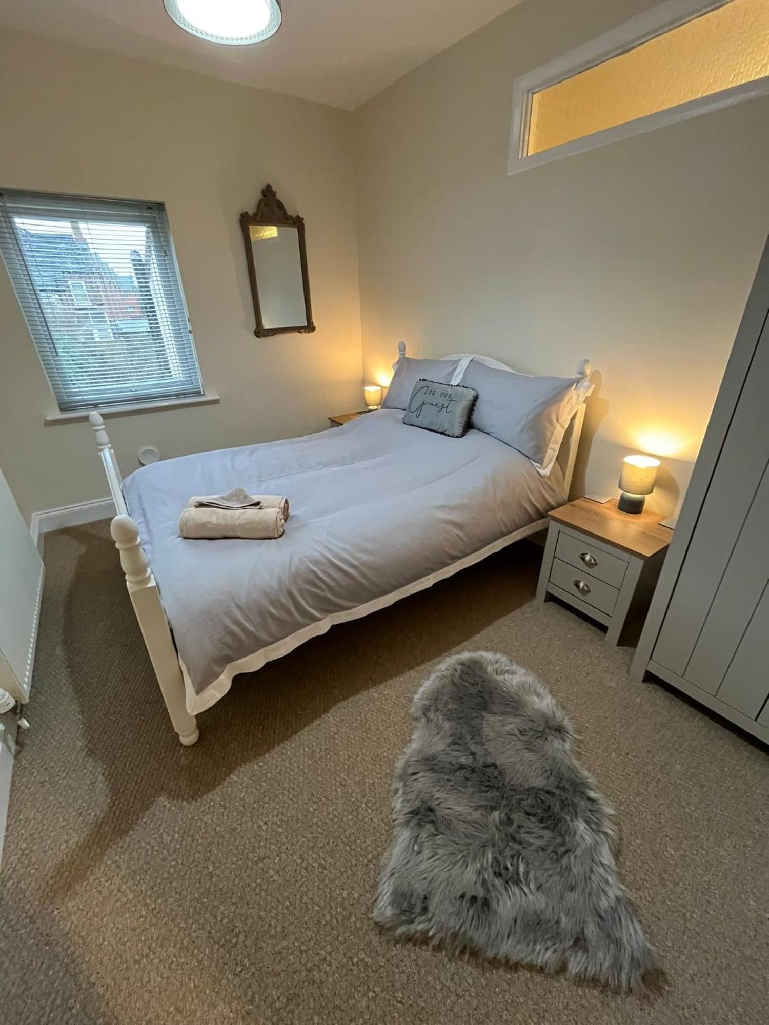 City Of Chester Award Winning Cottage -Pixie Terrace チェスター エクステリア 写真